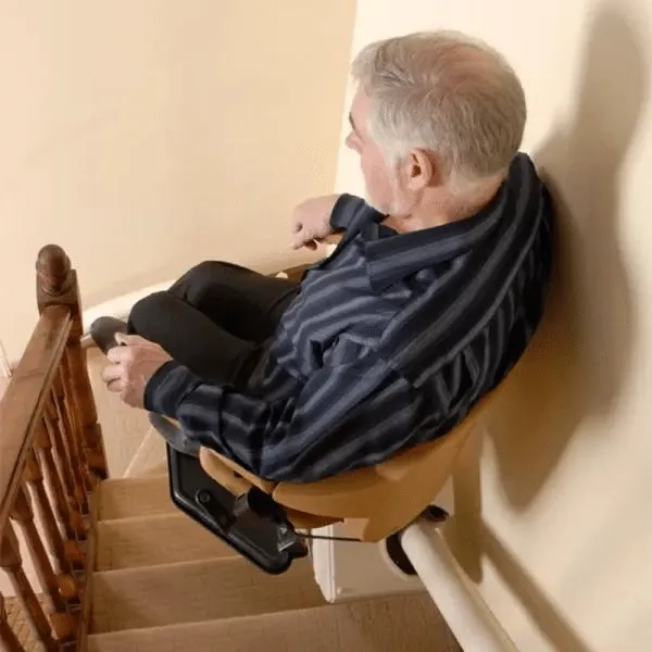 Handicare Freecurve Curved Stairlift Turn and go features freecurve stairlift, handicare freecurve