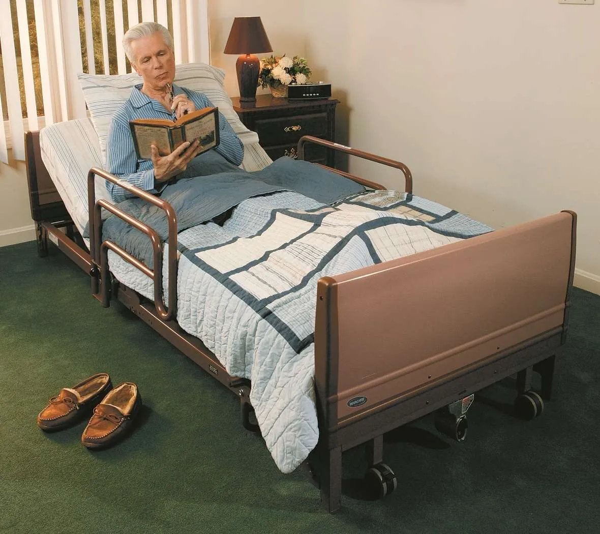 Choosing the Right Hospital Bed for Home Guide