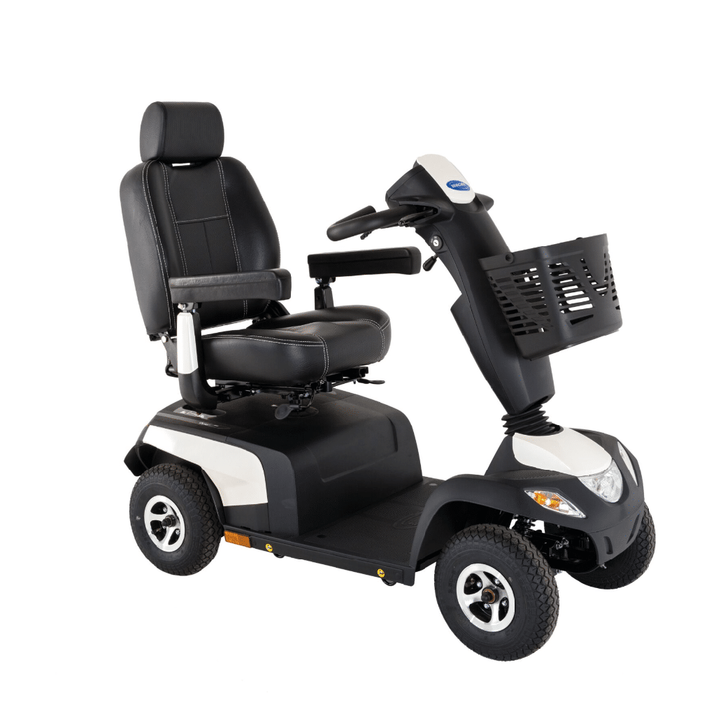 Pegasus Pro with white colour panels, high-back captain's seat and front basket