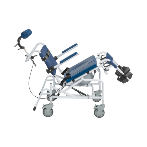Front three-quarter view with the seat tilted back, headrest up and footrests on