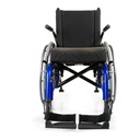 Front view of the QXi showing the X-shaped cross brace under the seat and two footplates