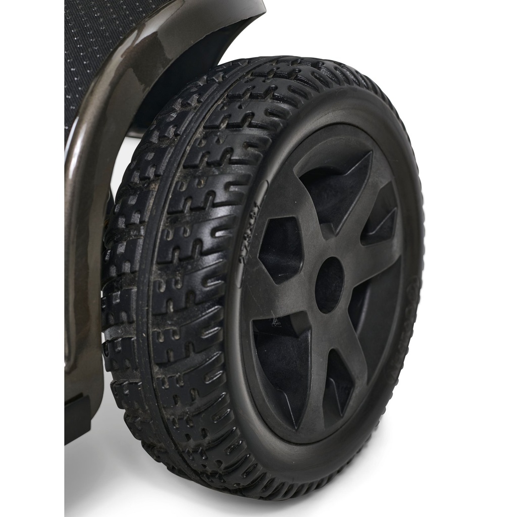 Solid non-marking rear tire on the Companion GC440