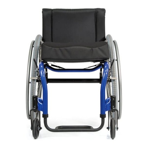 Quickie QRi rigid wheelchair seen from the front, showing its frame width between the rear wheels