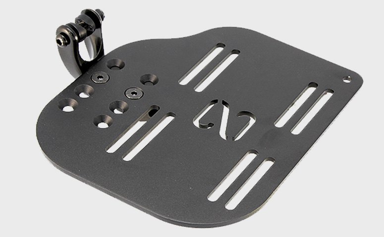 Newton Aluminium Footplate 7.5 x 8 in 0031602A-00