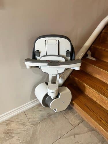 Flox x curved stairlift install in brampton 16 scaled