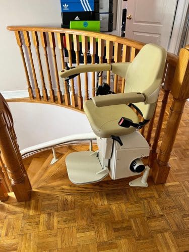 Handicare freecurve cruved stairlift install in brampton 21 scaled