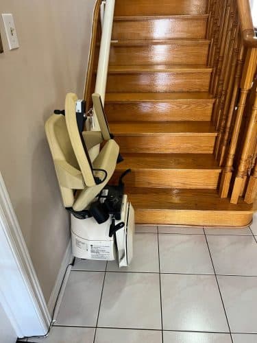 Handicare freecurve cruved stairlift install in brampton 7 scaled