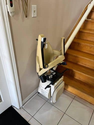 Handicare freecurve cruved stairlift install in brampton 8 scaled