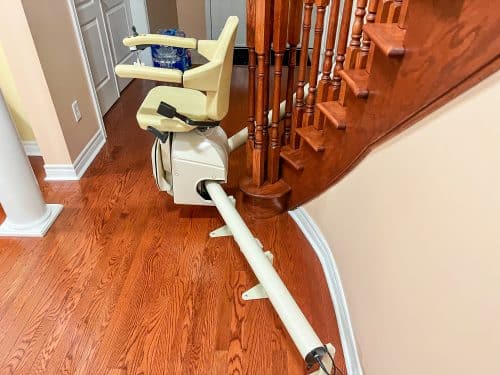 Handicare freecurve stairlift, stairlift in toronto, stairlift in mississauga, stairlift near me, chairlift in toronto, stairlift in scarborough, stairlift in brampton